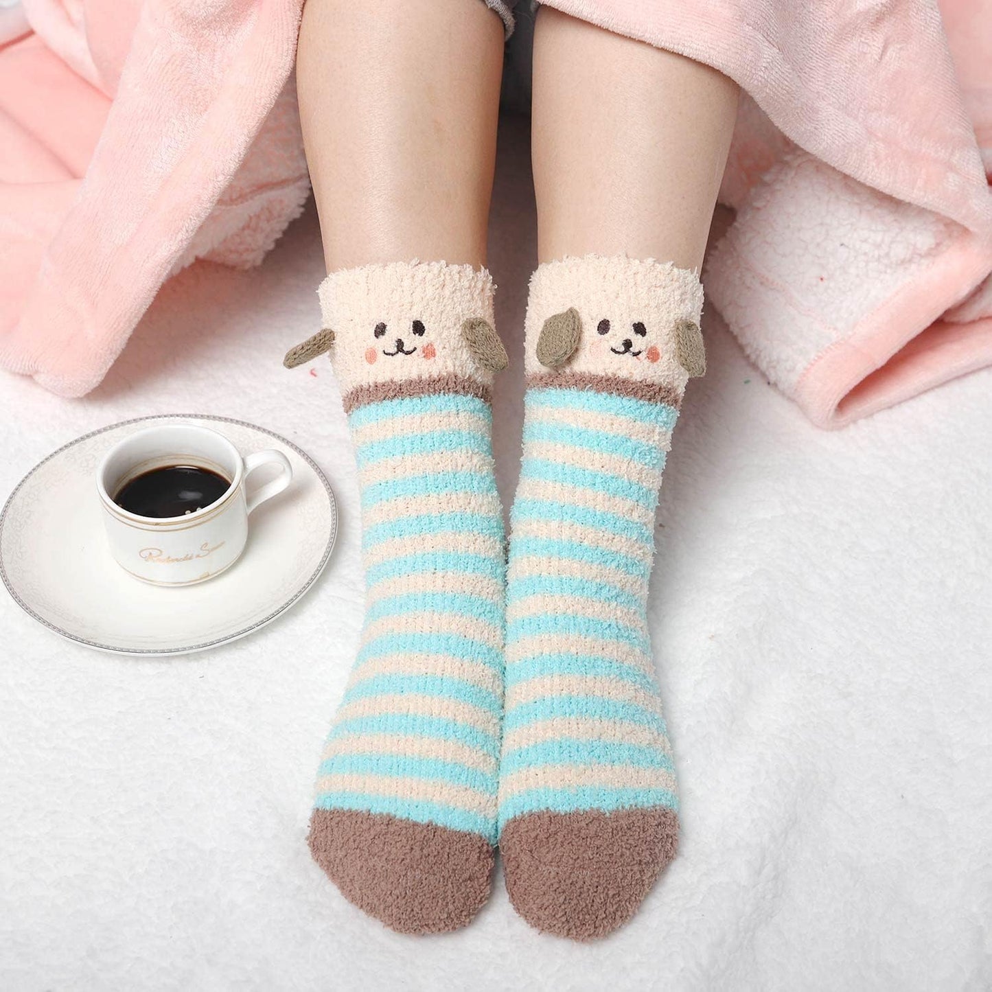 Fuzzy Slipper Socks for Women Fluffy Warm Non Slip Cozy Socks with Grips Winter Girls Soft Socks 5 Pairs